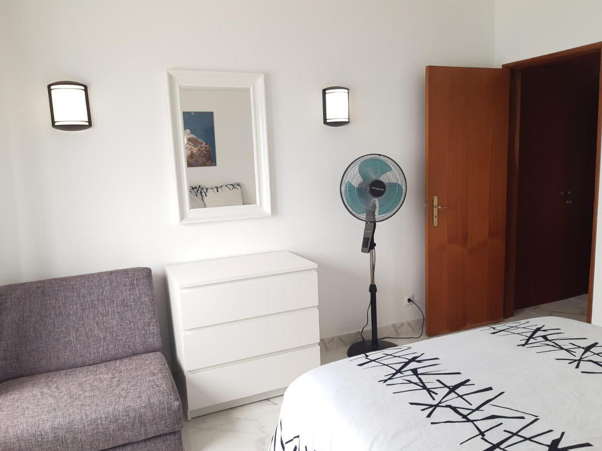 Vista Praia 16- Wifi, Remodelado, 80Mt Praia Quarteira Bagian luar foto