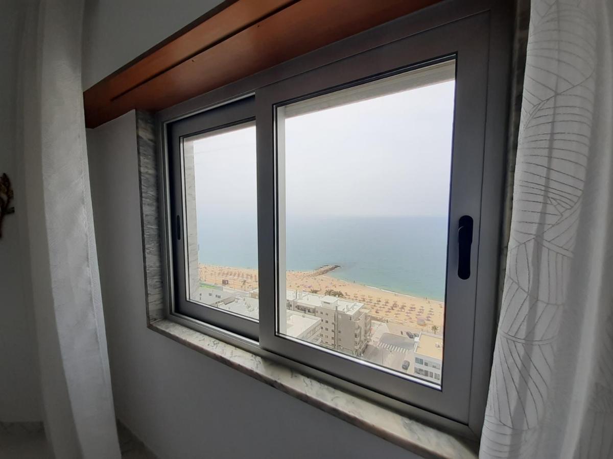 Vista Praia 16- Wifi, Remodelado, 80Mt Praia Quarteira Bagian luar foto